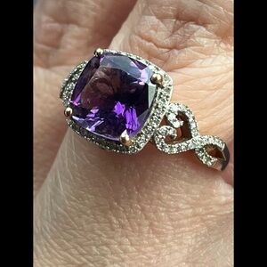 ✨ HP ✨ Amethyst Ring ✨ w/ Real Diamonds ✨